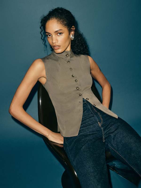 Lottie Vest - Poppyseed